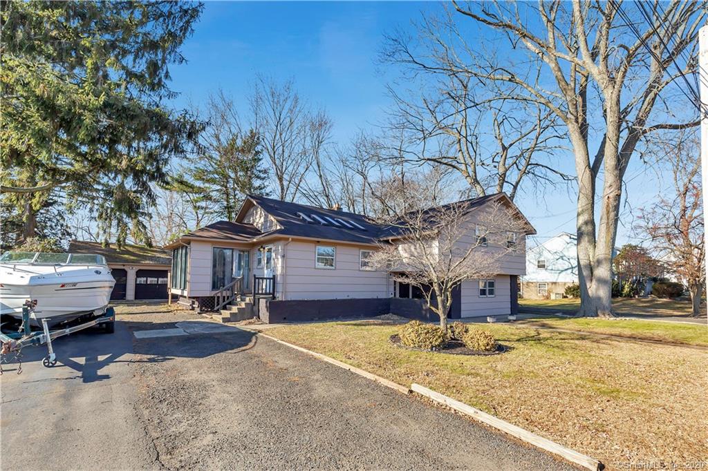 14 Crisci Place East Haven CT 06512