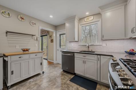 14 Latimer Drive East Lyme CT 06333