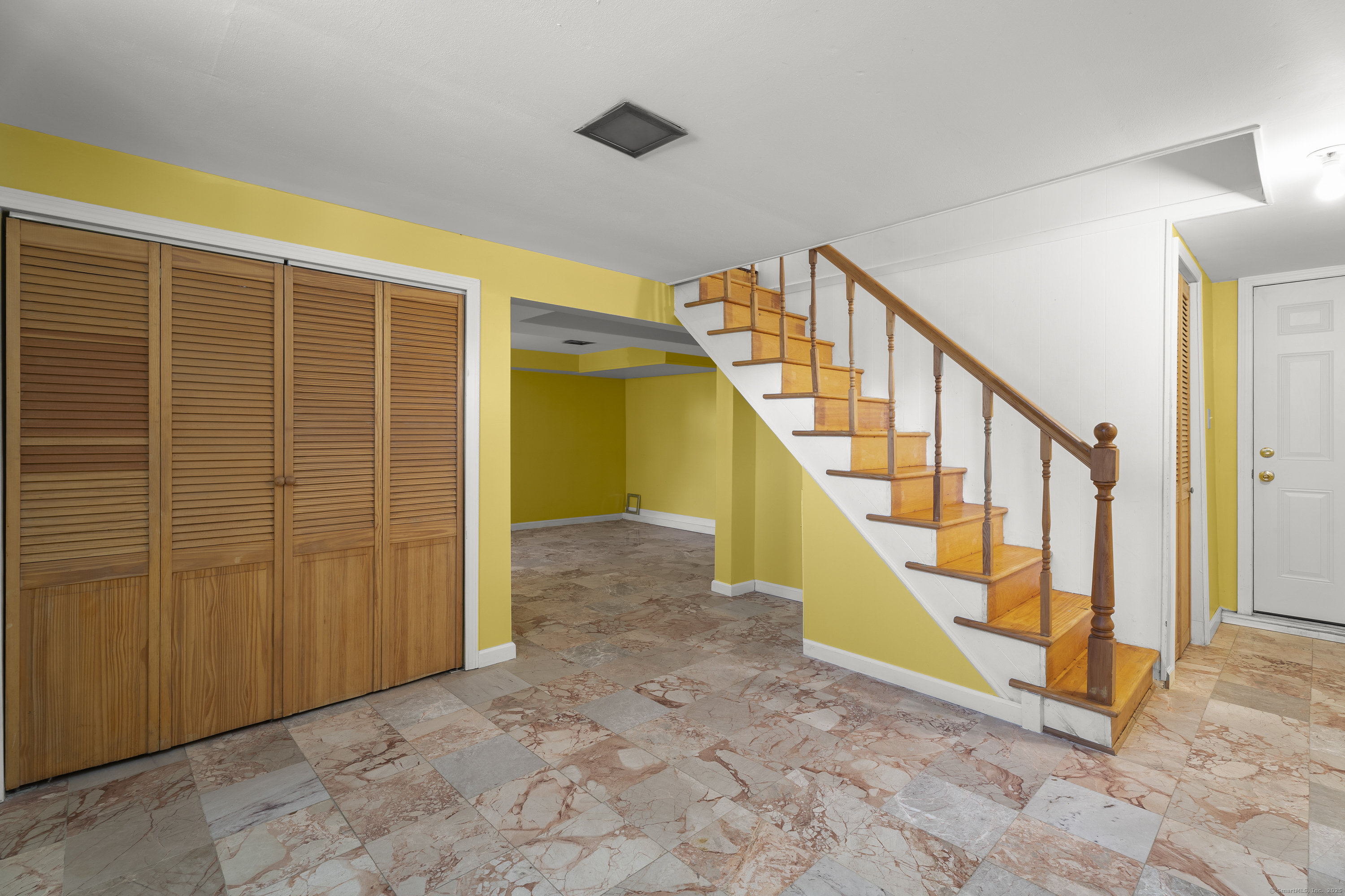 15 Christine Drive East Hartford CT 06108