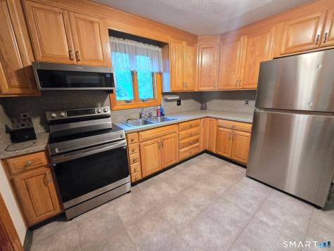 170 Douglas Drive Meriden CT 06451