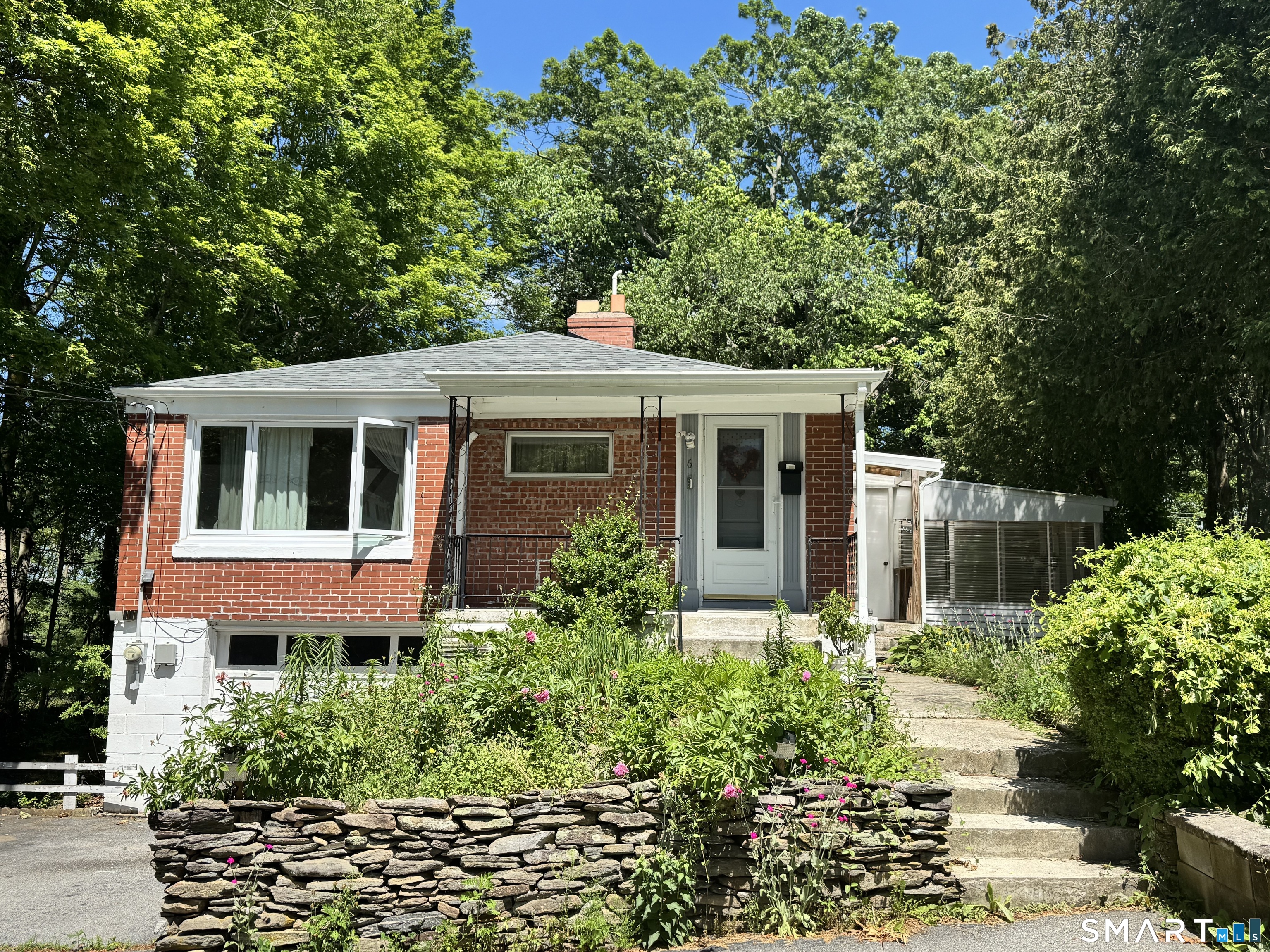 6 Willey Street Norwich CT 06360
