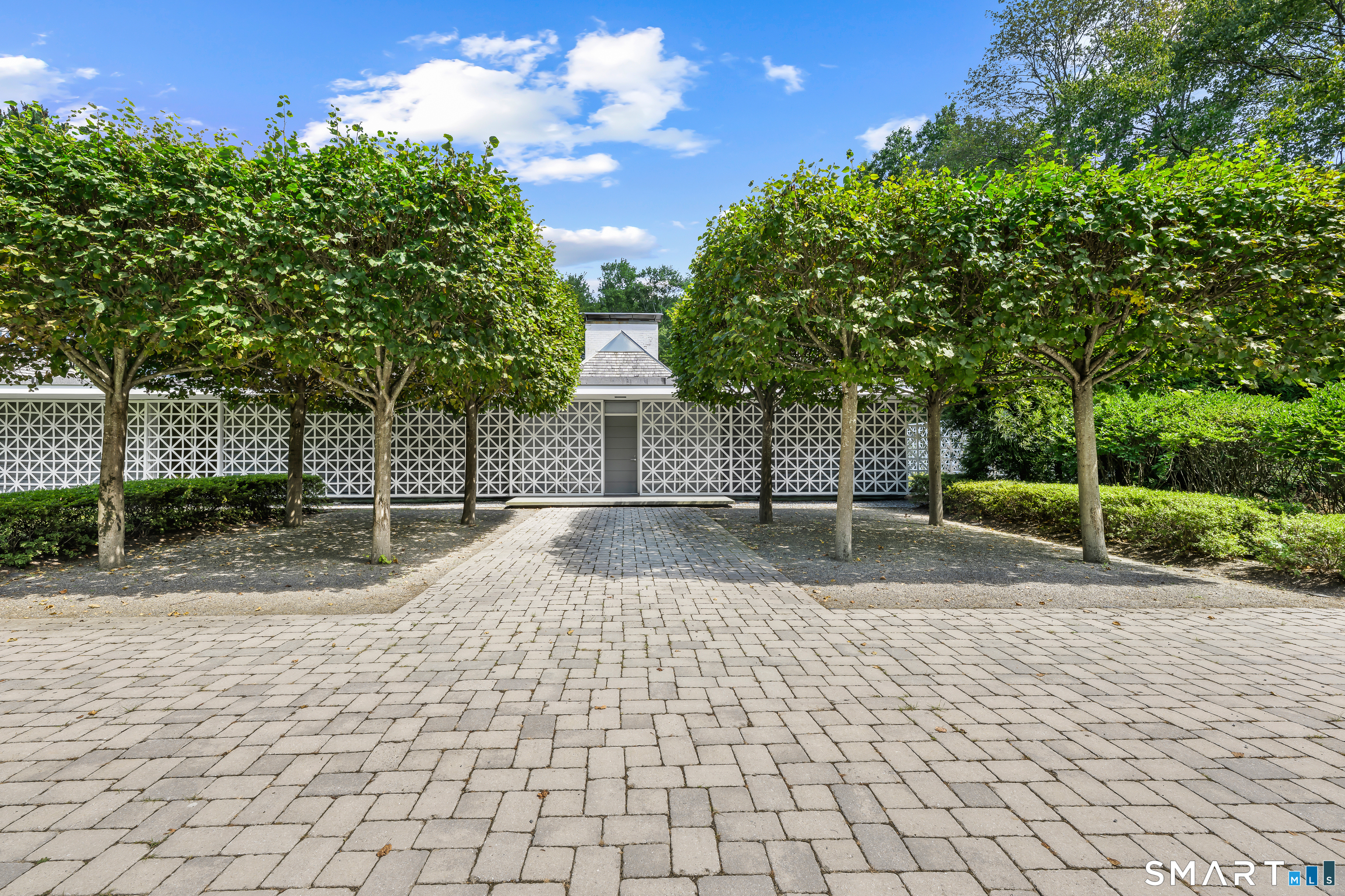 565 Oenoke Ridge New Canaan CT 06840