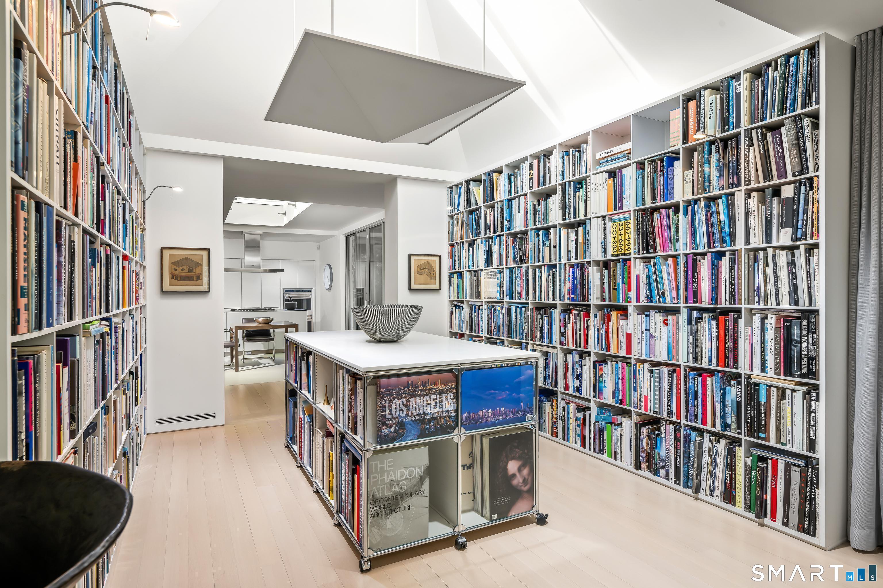 565 Oenoke Ridge New Canaan CT 06840