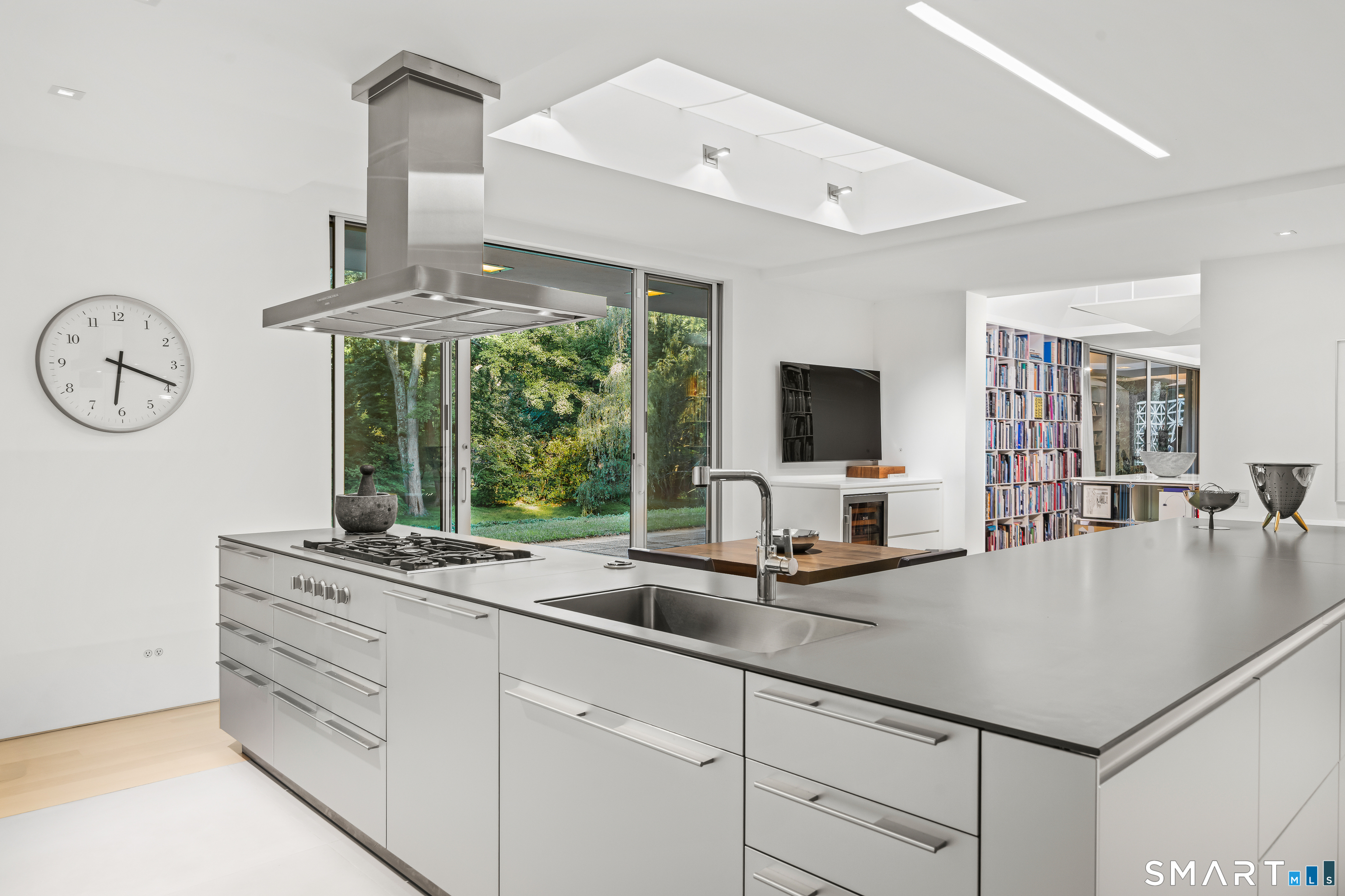 565 Oenoke Ridge New Canaan CT 06840