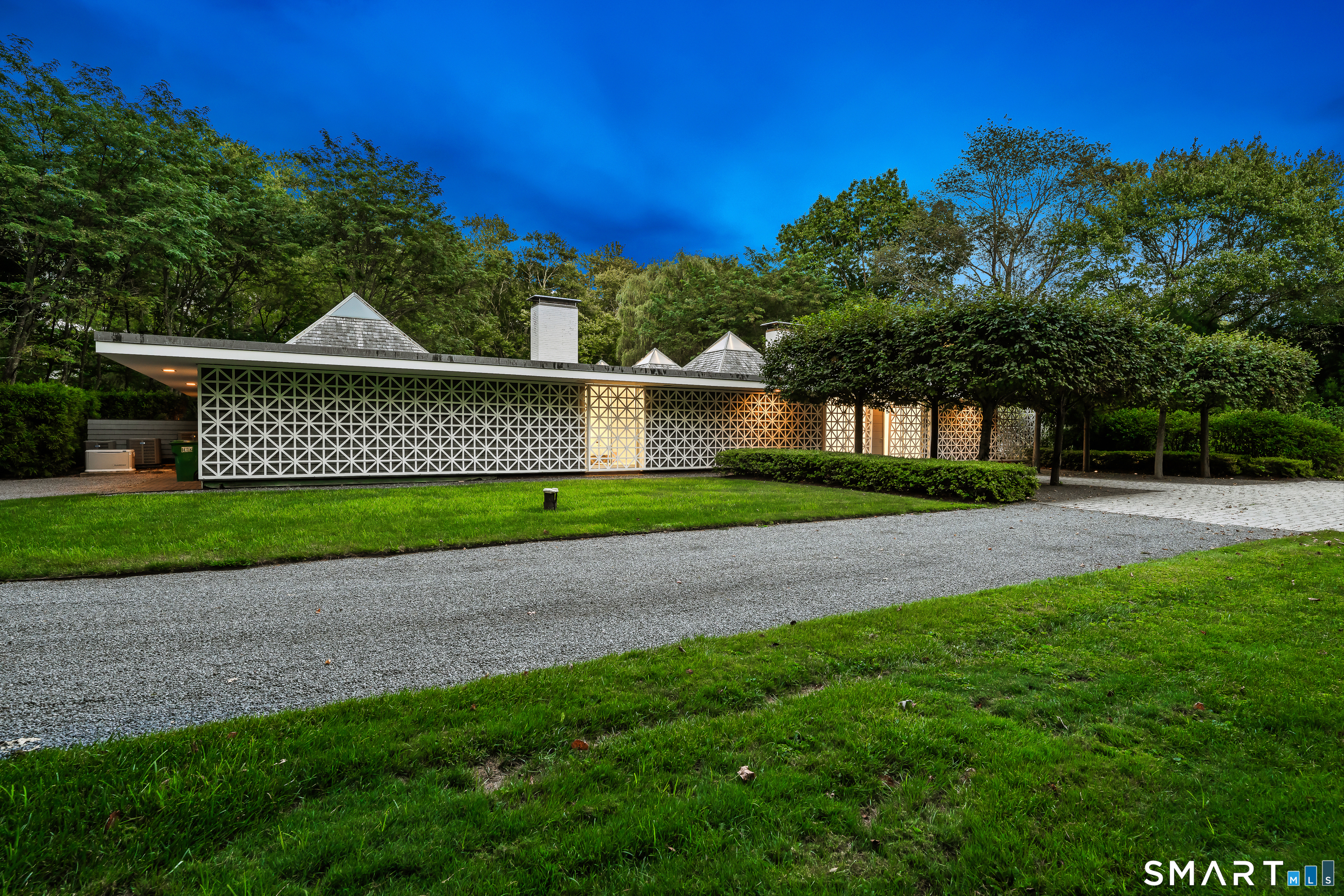 565 Oenoke Ridge New Canaan CT 06840