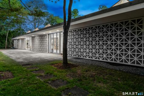 565 Oenoke Ridge New Canaan CT 06840