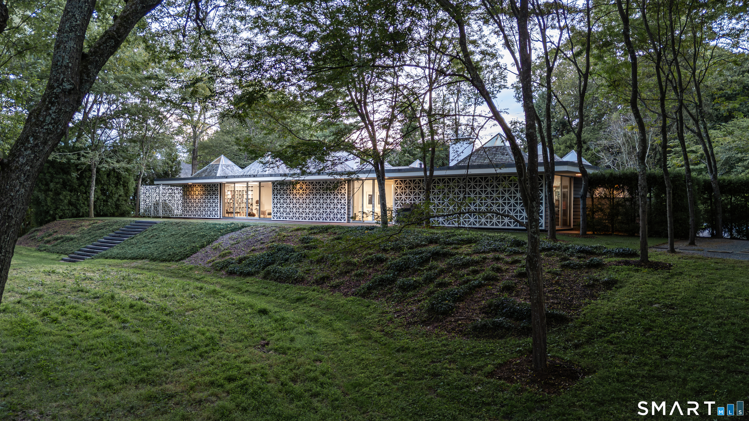 565 Oenoke Ridge New Canaan CT 06840