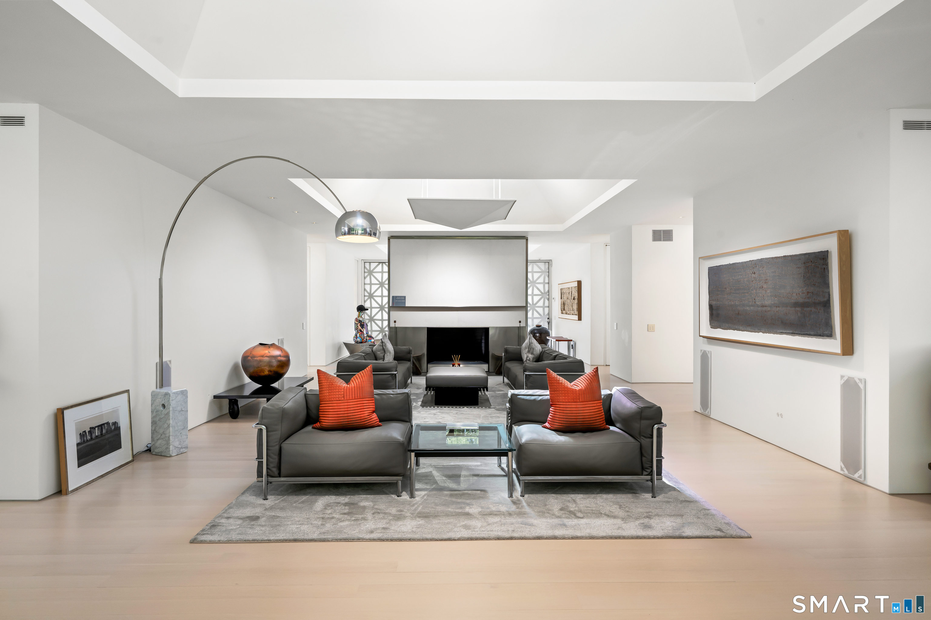 565 Oenoke Ridge New Canaan CT 06840
