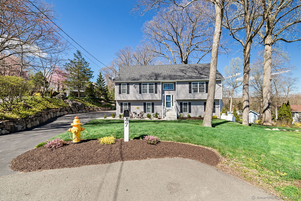 47 Meadowbrook Road Danbury CT 06811