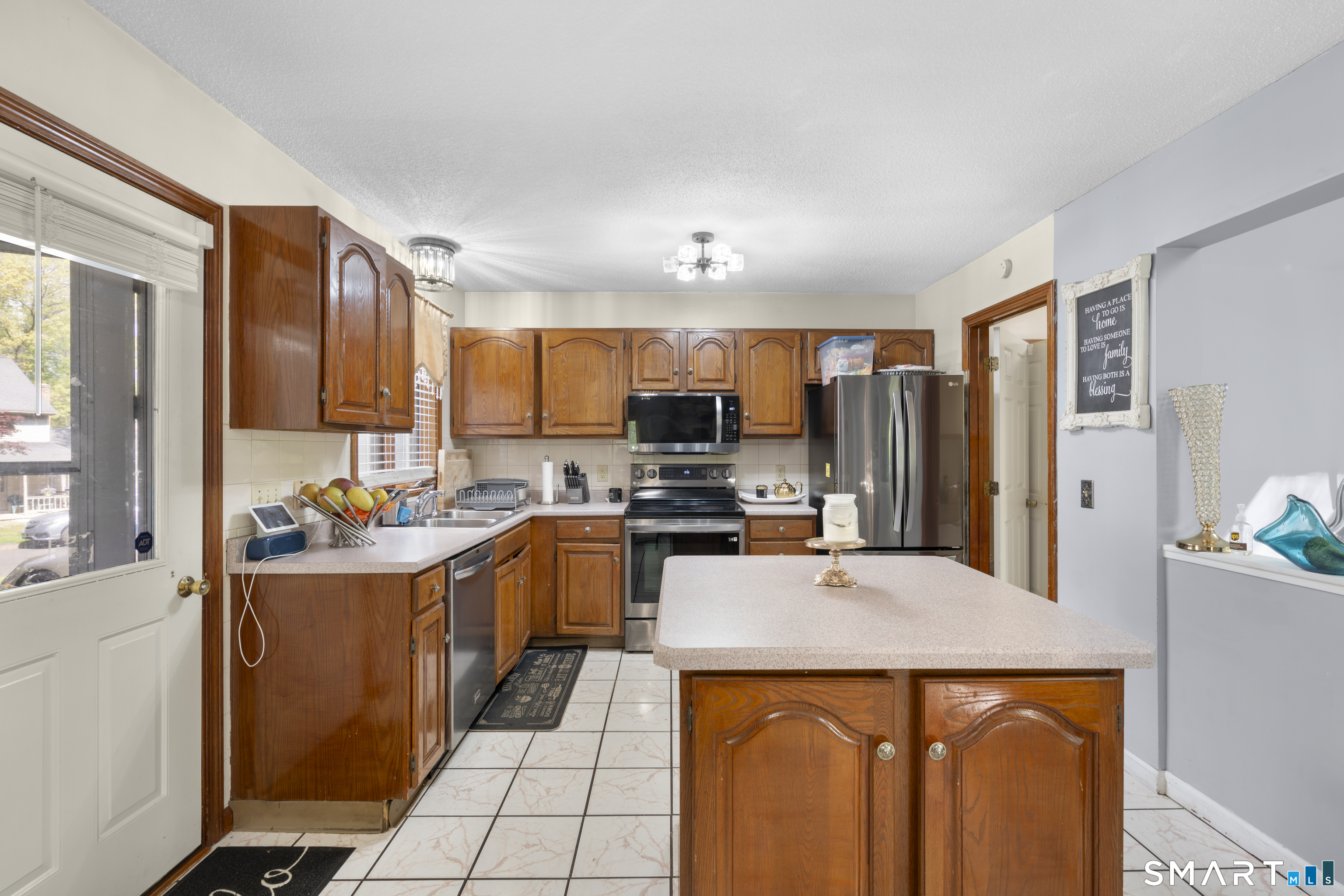 10 Quail Run Bloomfield CT 06002