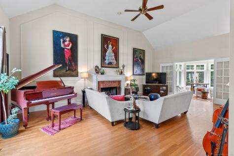 13 Orchard Hill Road Norwalk CT 06851