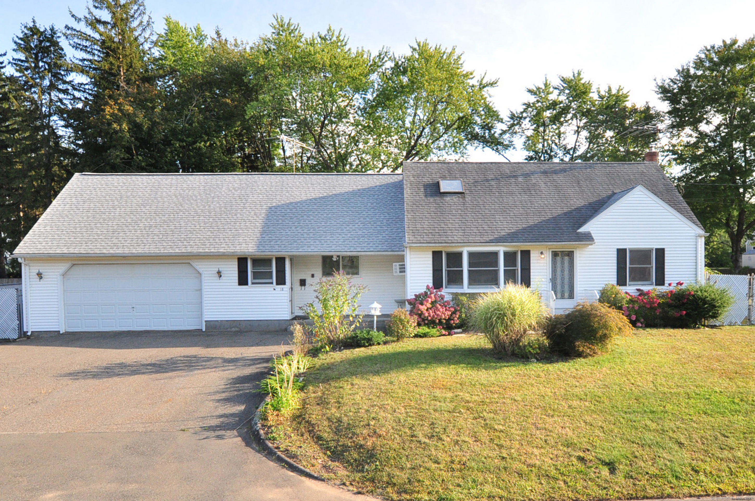 18 Play Road Enfield CT 06082