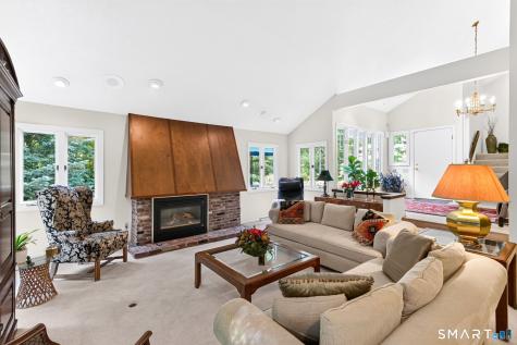 12 Hawley Hill Road Avon CT 06001