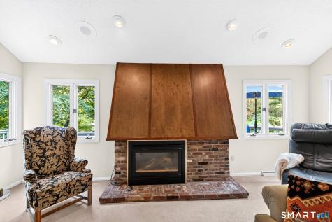 12 Hawley Hill Road Avon CT 06001
