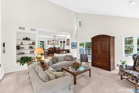 12 Hawley Hill Road Avon CT 06001