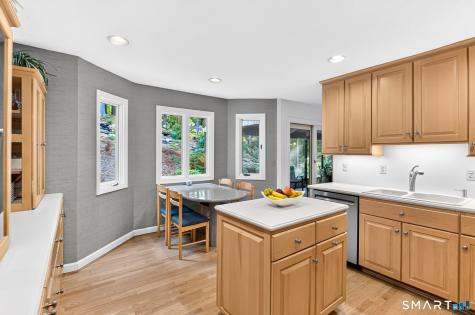 12 Hawley Hill Road Avon CT 06001