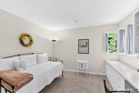 12 Hawley Hill Road Avon CT 06001