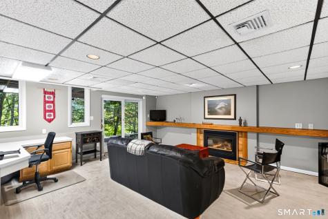 12 Hawley Hill Road Avon CT 06001