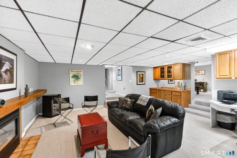 12 Hawley Hill Road Avon CT 06001