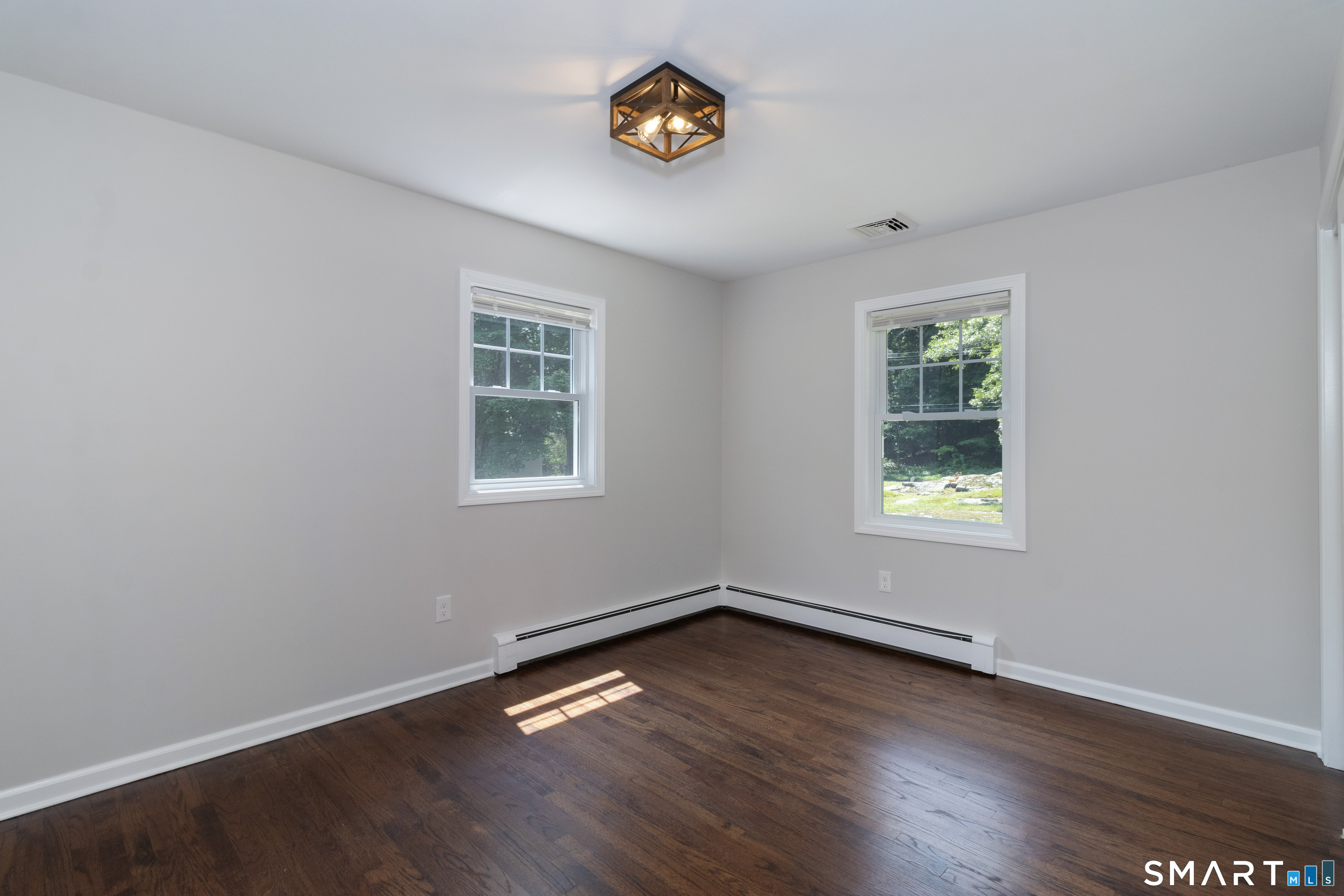 831 Nut Plains Road Guilford CT 06437