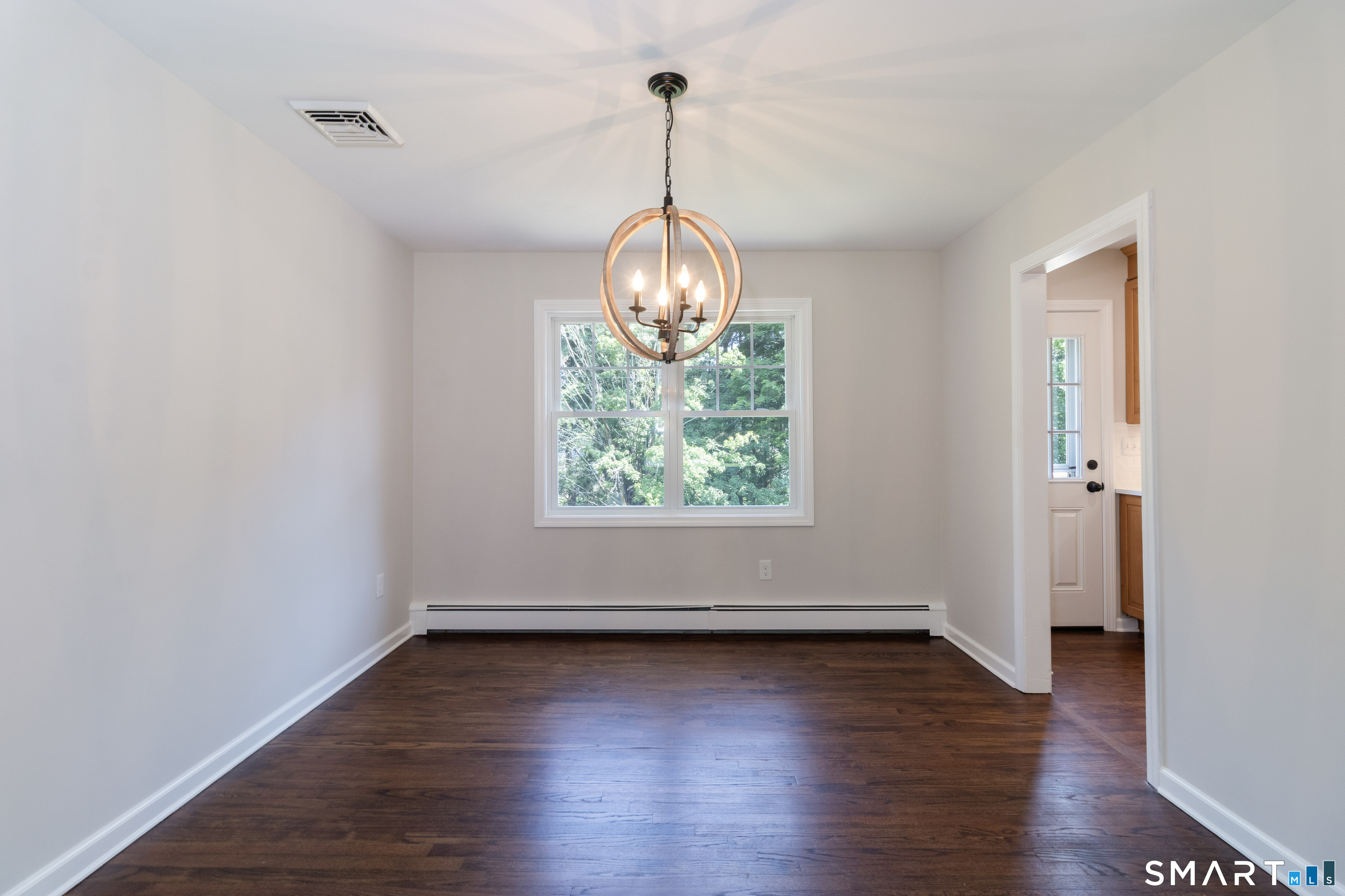 831 Nut Plains Road Guilford CT 06437