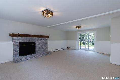 831 Nut Plains Road Guilford CT 06437