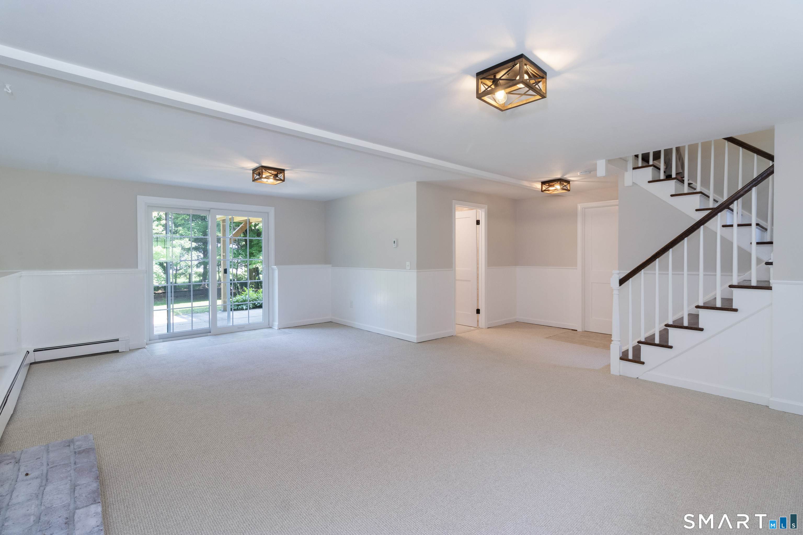 831 Nut Plains Road Guilford CT 06437