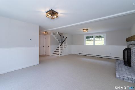 831 Nut Plains Road Guilford CT 06437
