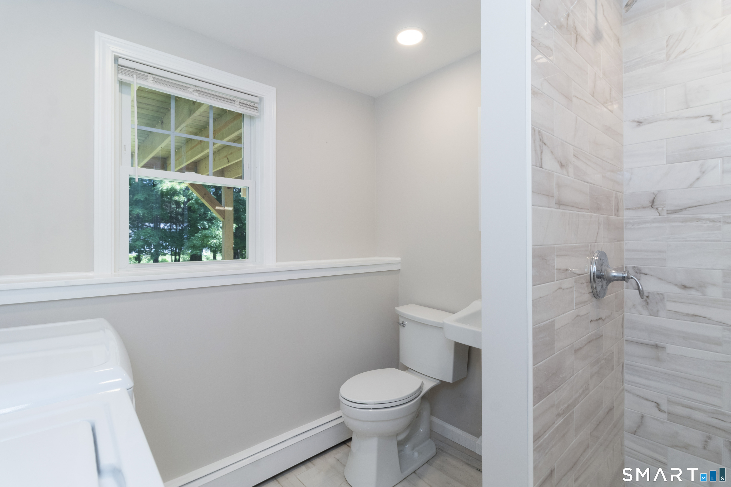 831 Nut Plains Road Guilford CT 06437