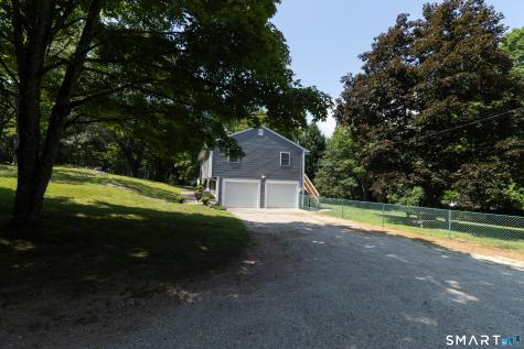 831 Nut Plains Road Guilford CT 06437