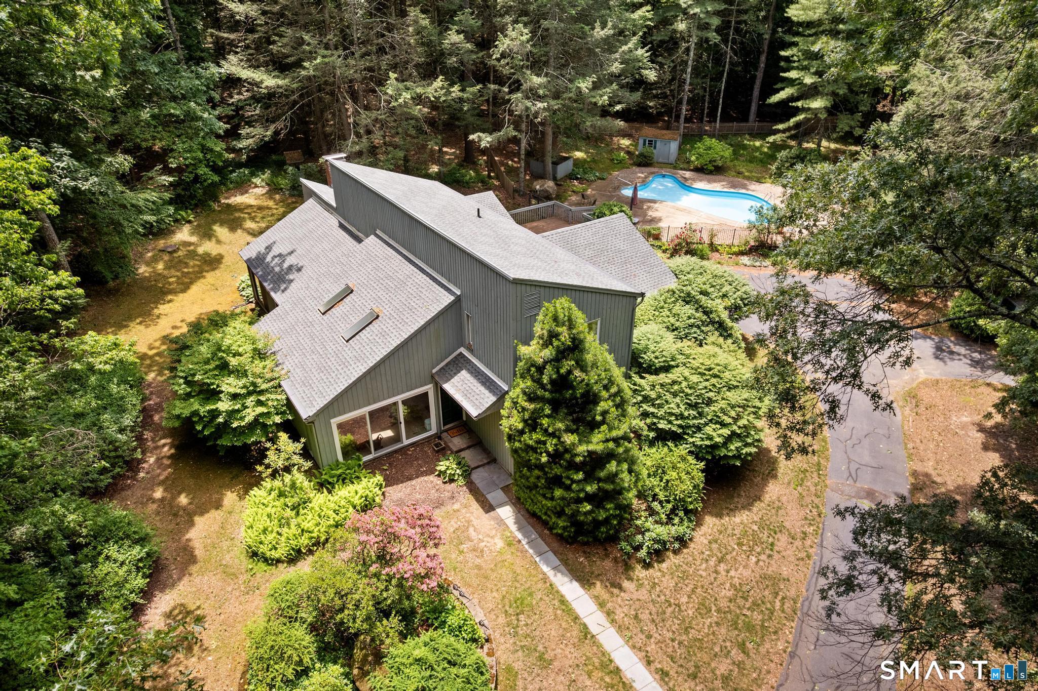 12 Linda Lane Simsbury CT 06070