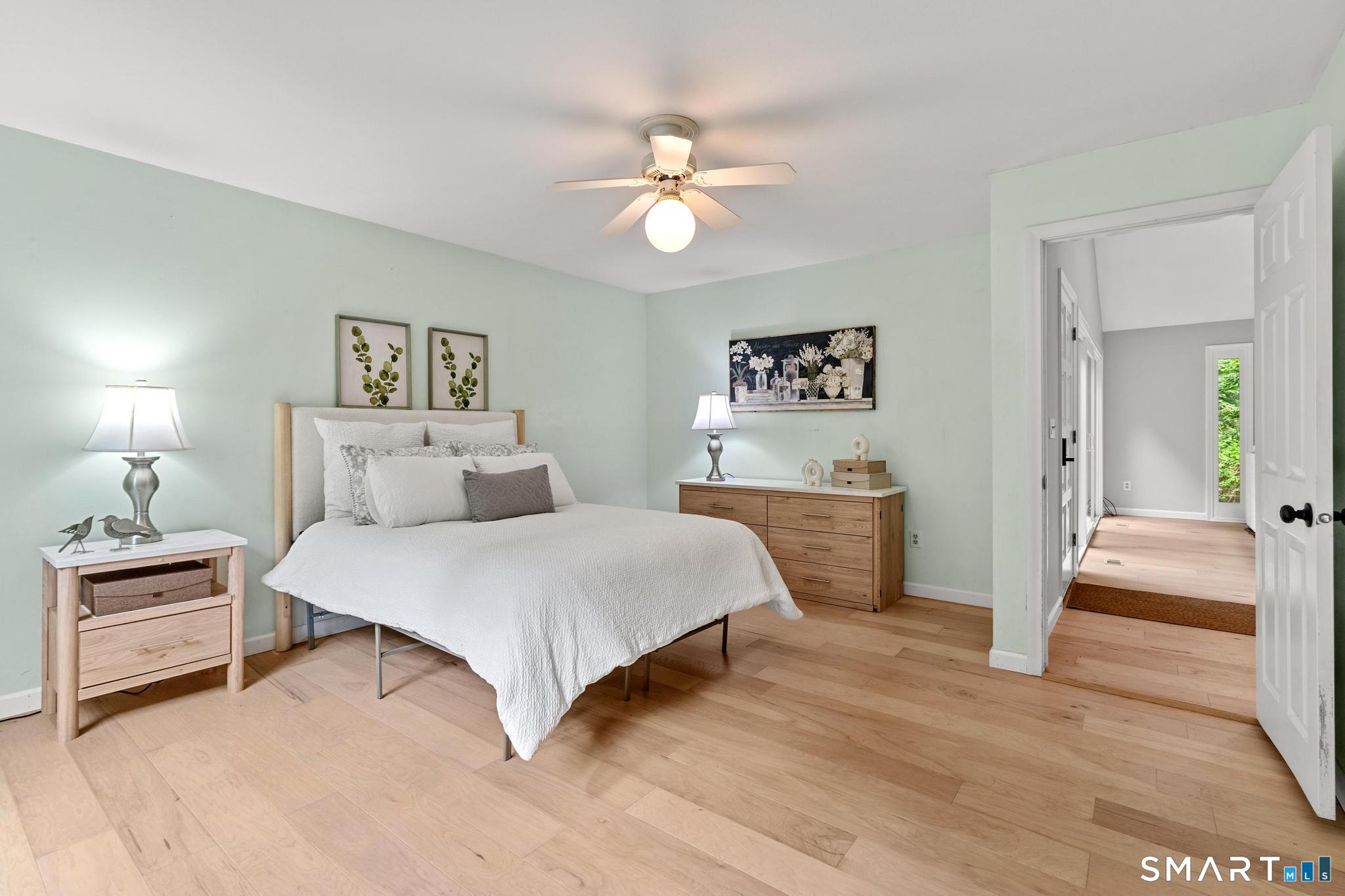 12 Linda Lane Simsbury CT 06070