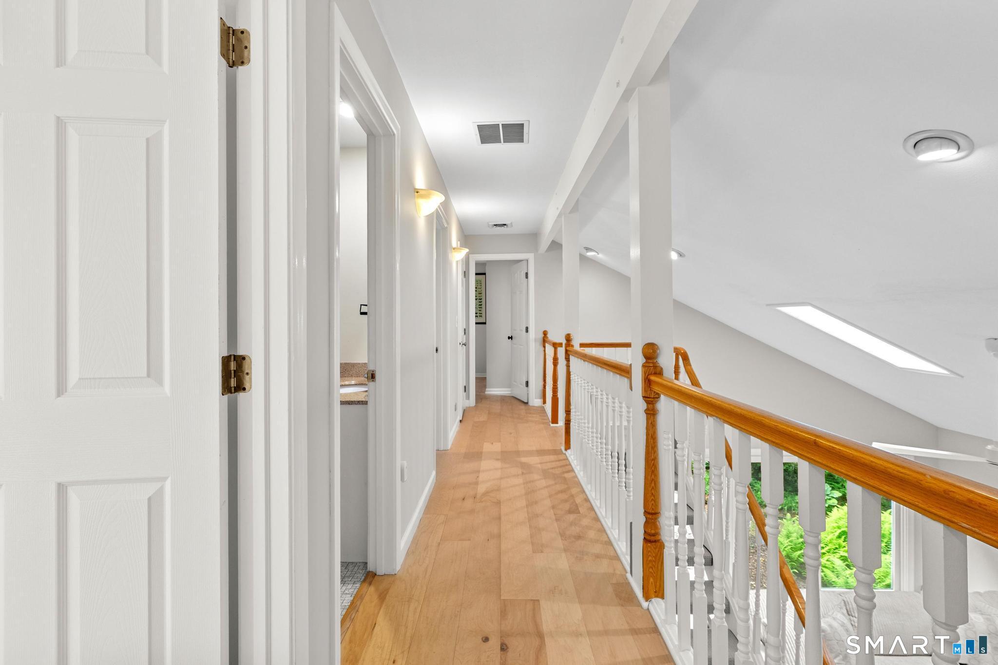 12 Linda Lane Simsbury CT 06070
