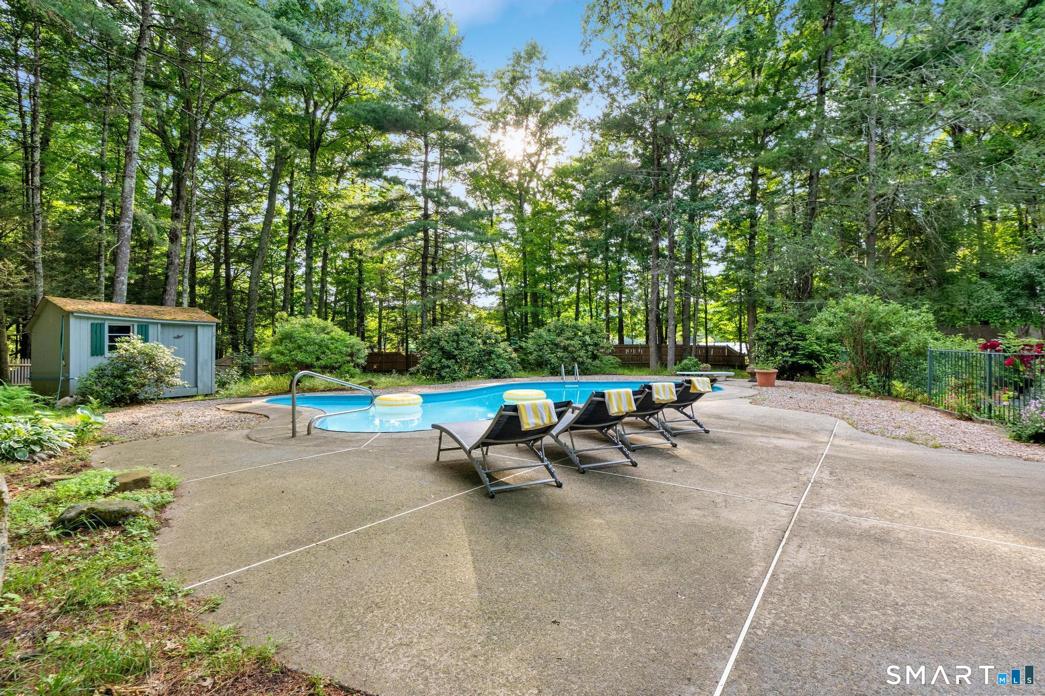 12 Linda Lane Simsbury CT 06070