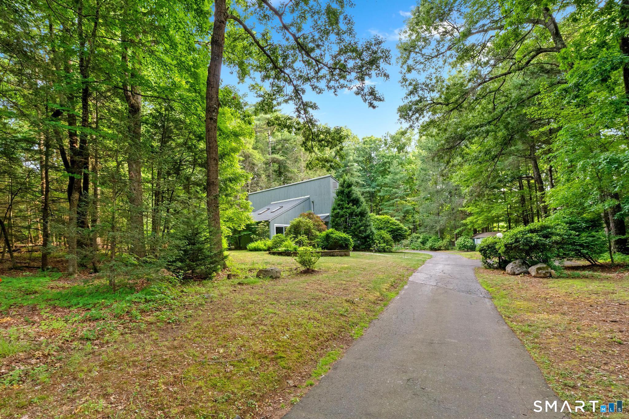 12 Linda Lane Simsbury CT 06070