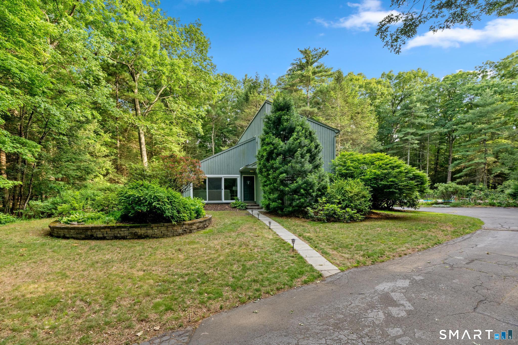 12 Linda Lane Simsbury CT 06070
