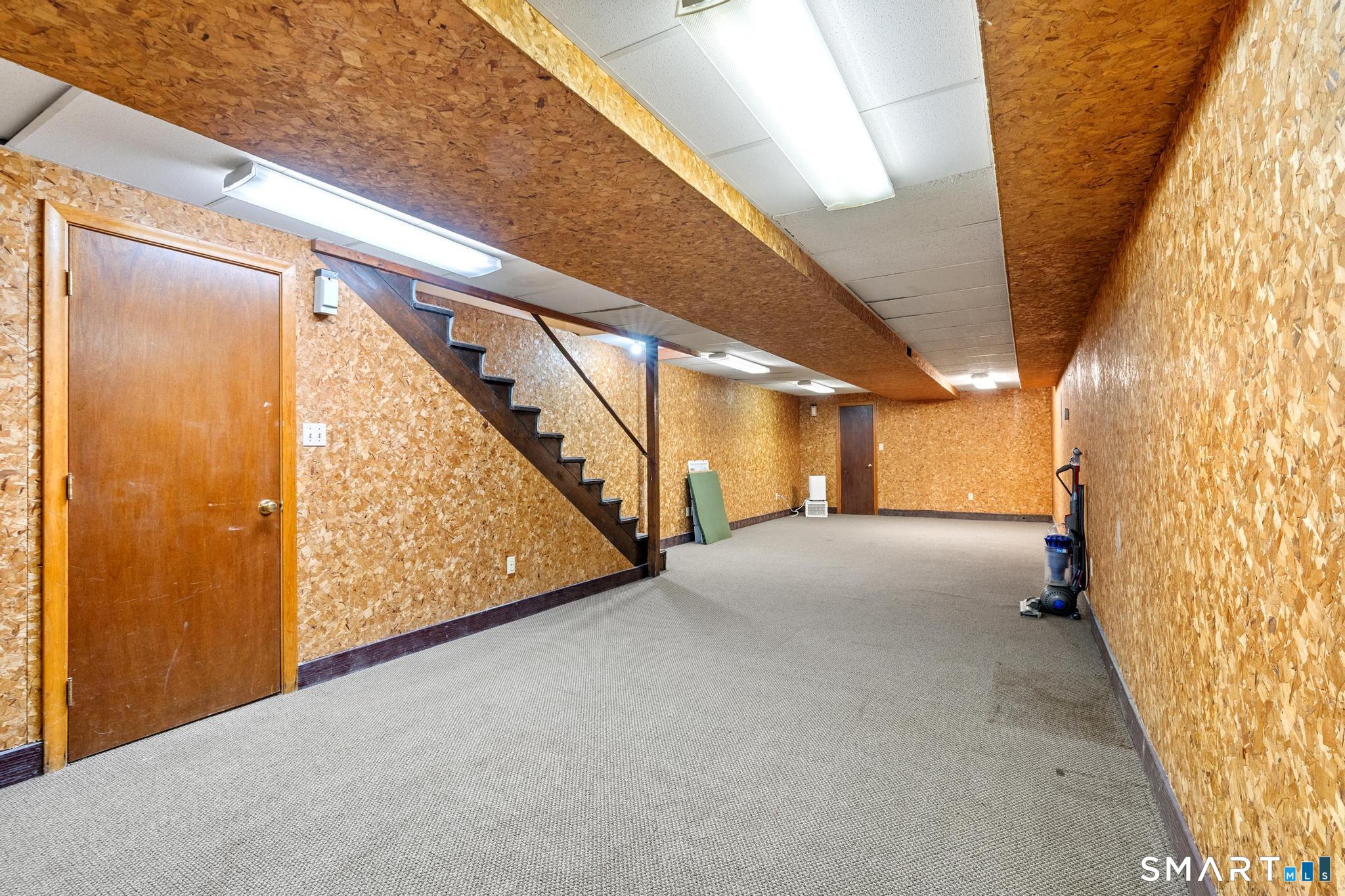 12 Linda Lane Simsbury CT 06070