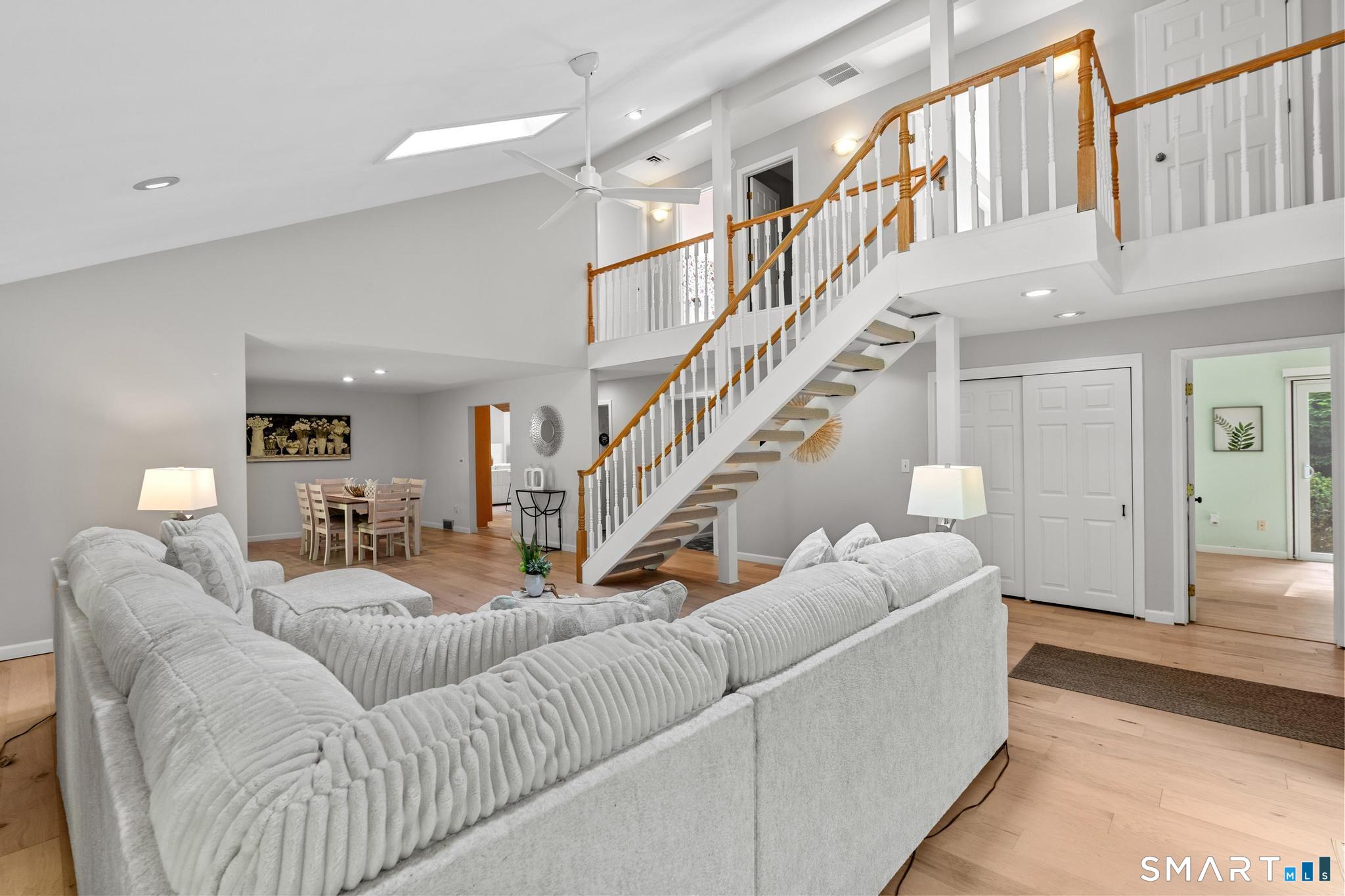 12 Linda Lane Simsbury CT 06070