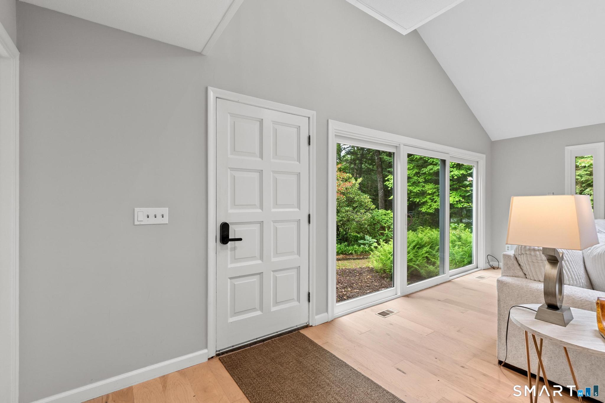 12 Linda Lane Simsbury CT 06070