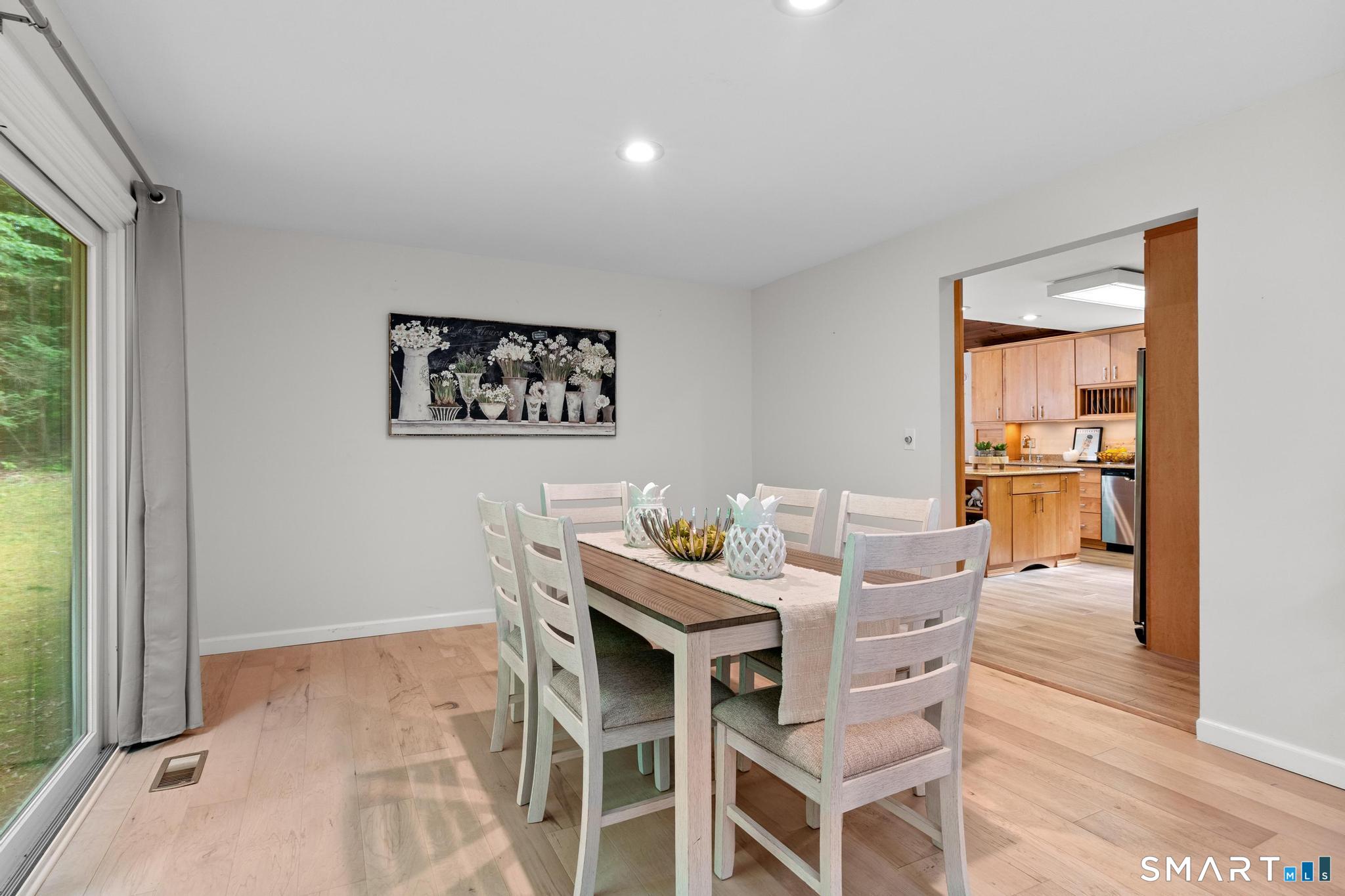 12 Linda Lane Simsbury CT 06070
