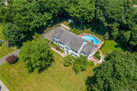 3 Misty Brook Lane New Fairfield CT 06812
