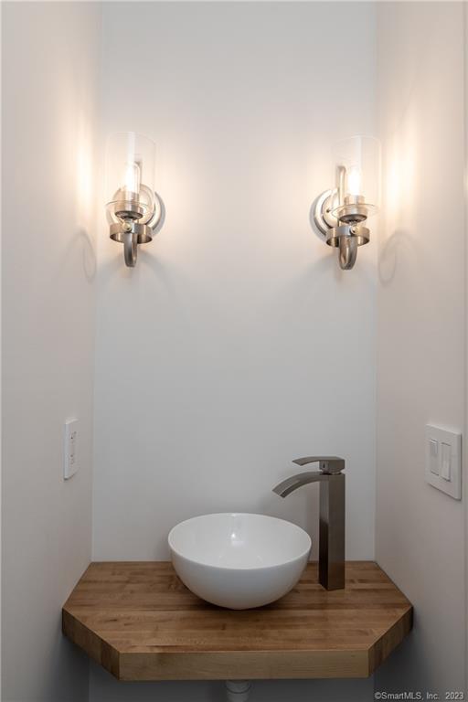 62 Railroad Street Canaan CT 06031