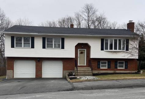 105 Kendall Circle Waterbury CT 06708