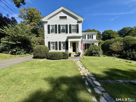 10 Weekeepeemee Road Woodbury CT 06798