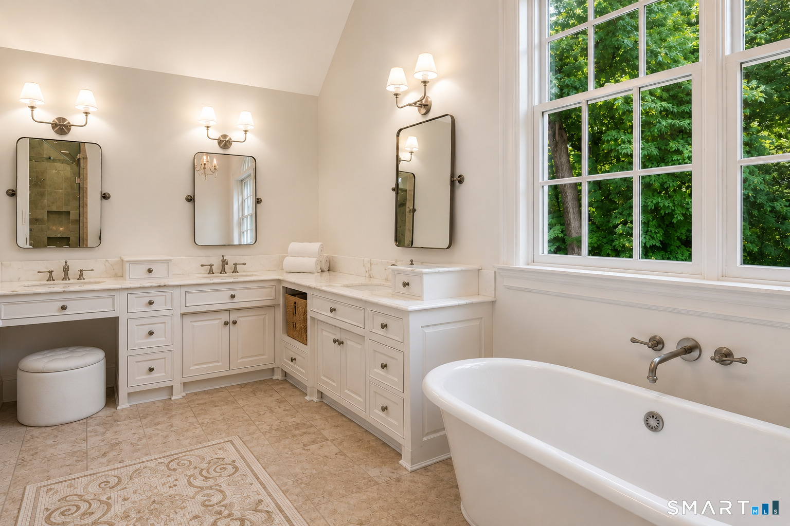 71 Woodford Hills Drive Avon CT 06001