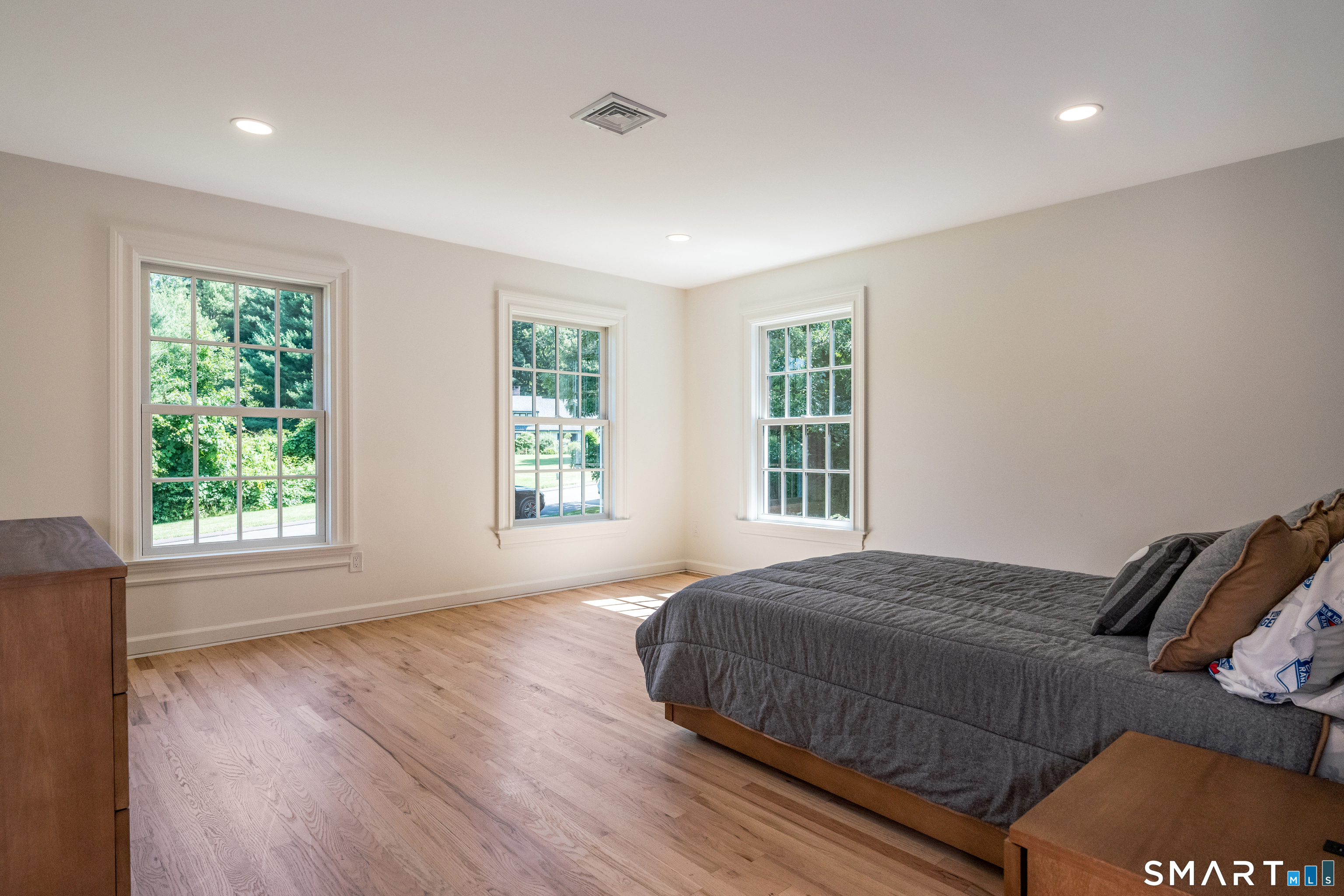 71 Woodford Hills Drive Avon CT 06001