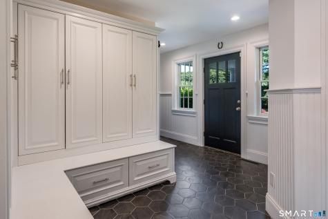 71 Woodford Hills Drive Avon CT 06001