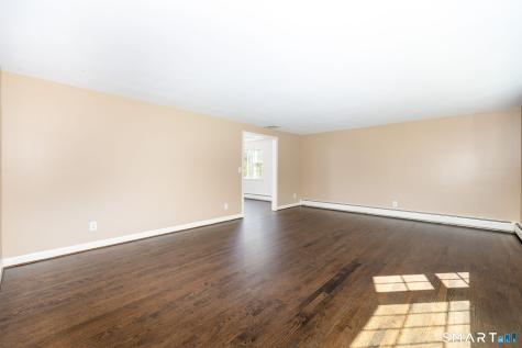 36 Lakeview Drive West Hartford CT 06117