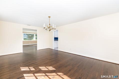 36 Lakeview Drive West Hartford CT 06117