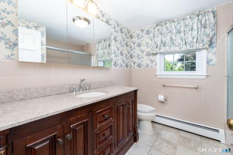 36 Lakeview Drive West Hartford CT 06117